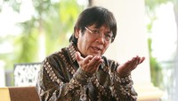 Salim Family - Indonesia. Salim menduduki posisi ke 10 untuk kategori orang terkaya di Asia Tenggara. Hartanya kini mencapai US$ 8,8 miliar atau setara dengan Rp 132 triliun. Salim Group ini memiliki berbagai perusahaan dari berbagai sektor mulai dari energi, jasa keuangan, sampai infrastruktur. Getty Images/Yuli Seperi