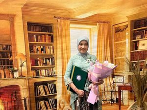 Dilantik Jadi Dokter Spesialis, Putri Mahfud Md Ungkap Pesan Abah