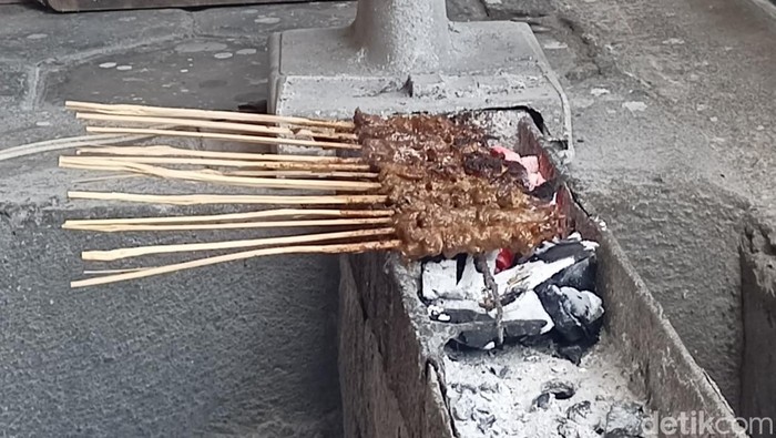 Sate kuda Ponorogo