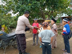 Polisi di Bone Jadikan Motor Dinas Perpustakaan Keliling, Sasar Siswa SD