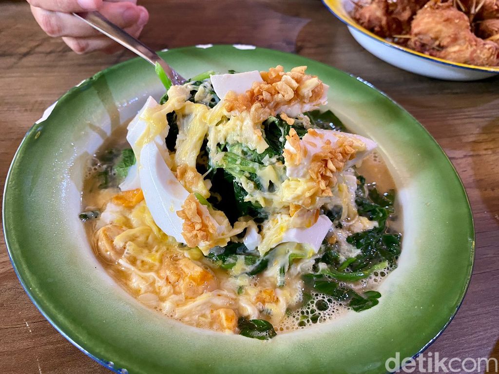 Soup Today: Sedapnya Terong Goreng Madu dan Bihun Sup Ikan Buatan Resto Medan