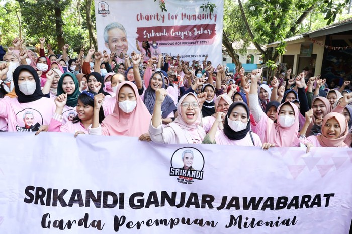 Srikandi Ganjar Jabar Bago-bago Sembako