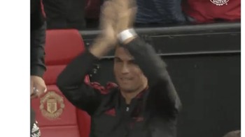 Akun MU Indonesia turut mengucapkan selamat kepada Timnas Indonesia. Foto: Twitter