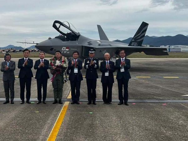Wamenhan Hadiri Celebration of the First Flight of KFX/KIX di Korsel