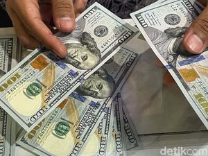 Dolar AS Tak Lagi Sekuat Dulu, Kini Melemah ke Rp 14.715