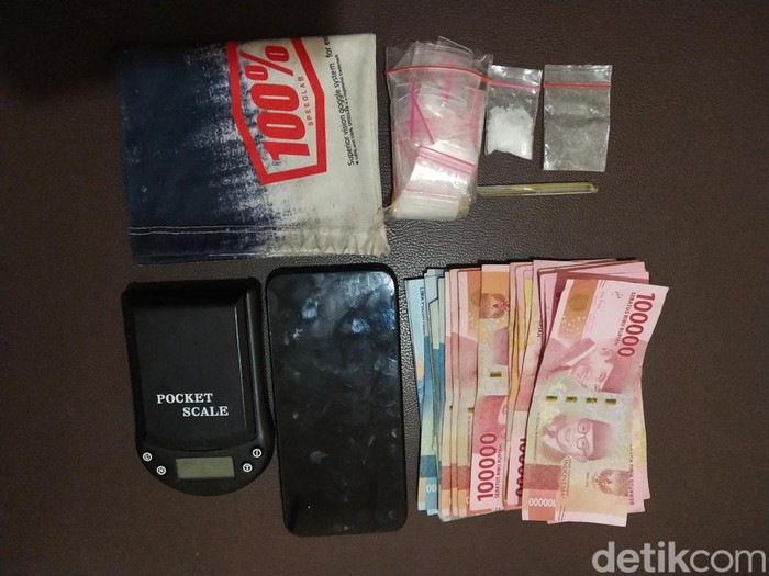 barang bukti sabu mojokerto