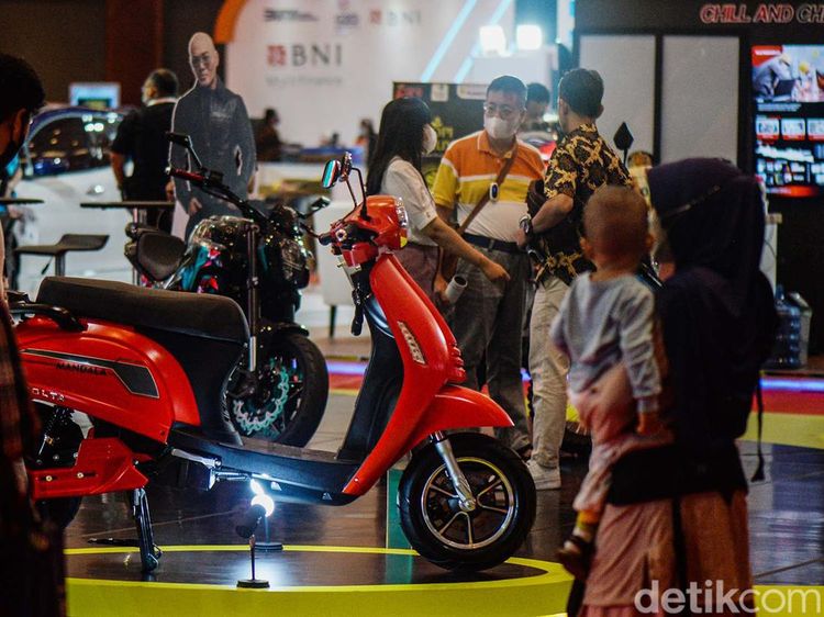 Ragam Motor Listrik Ini Ramaikan Pameran Electric Vehicle di JCC