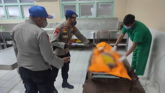 Bule Jerman tewas terseret arus saat berenang di Pantai Seminyak, Kecamatan Kuta, Kabupaten Badung, Bali.