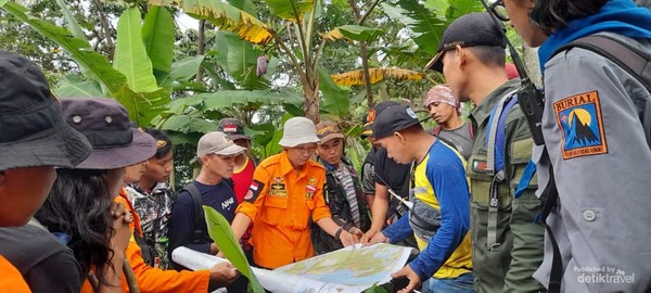 Selain patroli di hutan, Para Ranger juga aktif membantu kegiatan SAR atau Search And Rescue di kawasan Pegunungan Sanggabuana