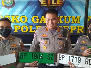 Ada Kendaraan Pakai Pelat Nomor Hijau Ternyata Ini Artinya