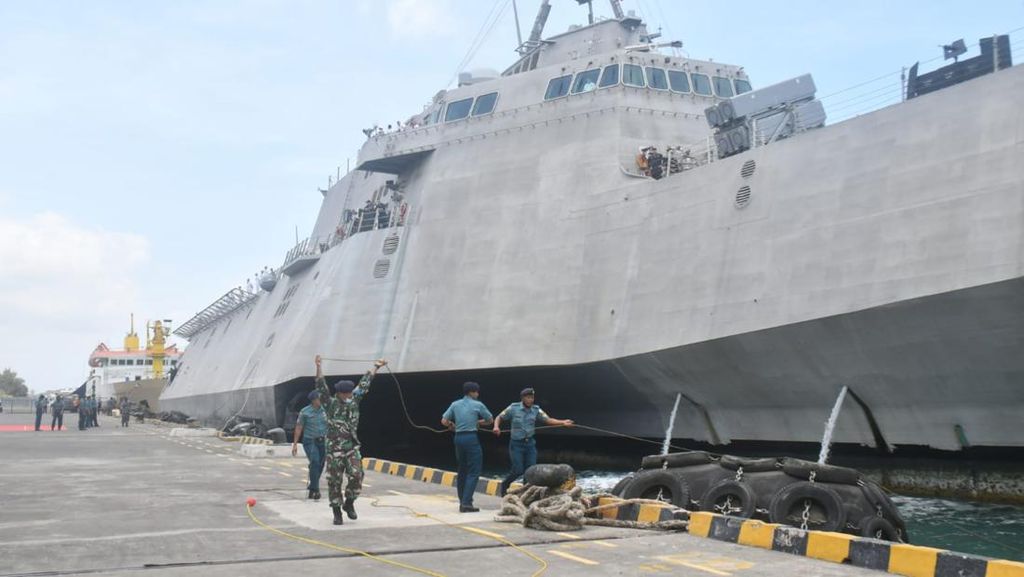 Kapal Perang Amerika Serikat Singgah di Bali, Mau Ngapain Ya?