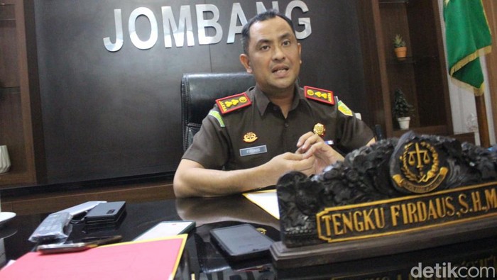 Kepala Kejari Jombang Tengku Firdaus