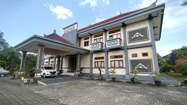 Kondisi bangunan gedung SMKN 2 Negara, Jembrana, Bali, Kamis (29/9/2022).