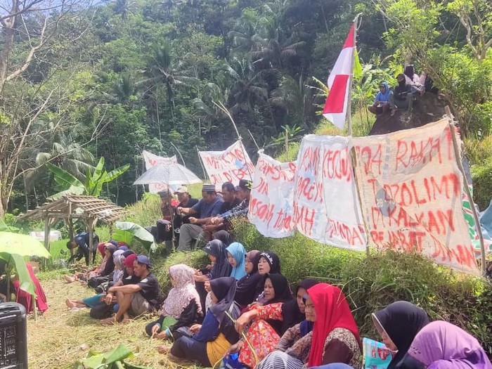 Masyarakat Terdampak Bendung Bener (Masterben) Purworejo gelar doa bersama dan syukuran lantaran Hakim Agung Sudrajat Dimyati dijerat KPK, Rabu (28/9/2022).