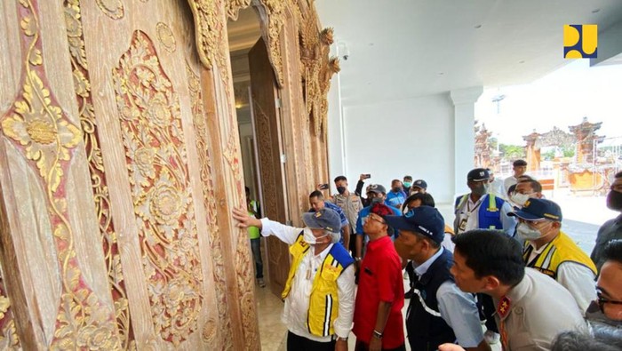 Pembangunan terminal VVIP Bandara I Gusti Ngurah Rai sudah hampir rampung. Meski begitu, kemegahan terminal VVIP itu sudah mulai terlihat.
