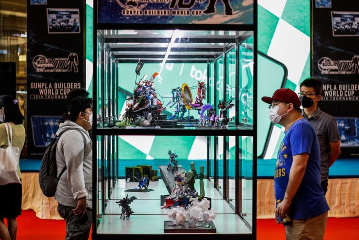 JAKARTA, INDONESIA - SEPTEMBER 28: The Gundam statue is displayed in the Bandai Spirits Hobby Exhibition in Jakarta, Indonesia on September 28, 2022. The Bandai Spirits Hobby Exhibition event which is also the Gunpla Builders World Cup (GBWC) takes place from September 23 â 2 October 2022. (Photo by Garry Lotulung/Anadolu Agency via Getty Images)