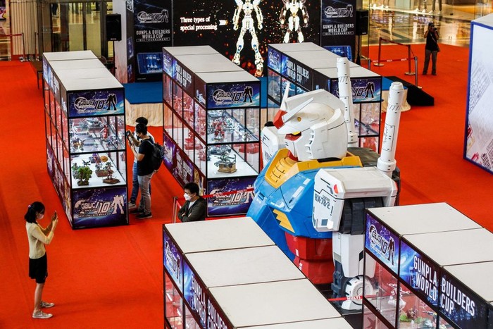 JAKARTA, INDONESIA - SEPTEMBER 28: The Gundam statue is displayed in the Bandai Spirits Hobby Exhibition in Jakarta, Indonesia on September 28, 2022. The Bandai Spirits Hobby Exhibition event which is also the Gunpla Builders World Cup (GBWC) takes place from September 23 â 2 October 2022. (Photo by Garry Lotulung/Anadolu Agency via Getty Images)