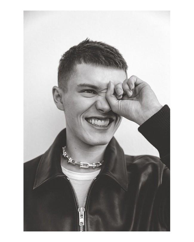 Seperti kakaknya, Felix juga tidak meneruskan pelatihan militer setelah dua bulan. Ketika itu, sang ibu menyebut jika militer hanya tidak cocok untuknya. Foto: Instagram