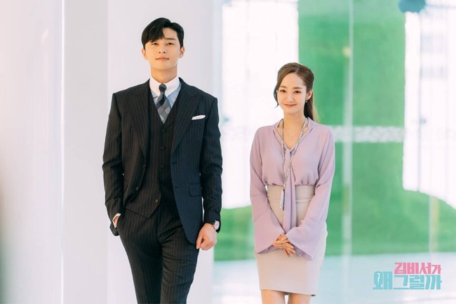 Kini banyak yang khawatir dengan kondisi kesehatan Park Min Young setelah mengamati penampilannya selama beberapa tahun terakhir. Sang aktris dinilai semakin kurus hingga kehilangan pipi chubby. Foto: Instagram