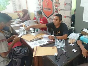Sepi Peminat, Pendaftaran Panwascam 8 Kecamatan Lamongan Diperpanjang