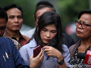 Kala Ancaman dan Tuduhan Didengar Vera dari Yosua
