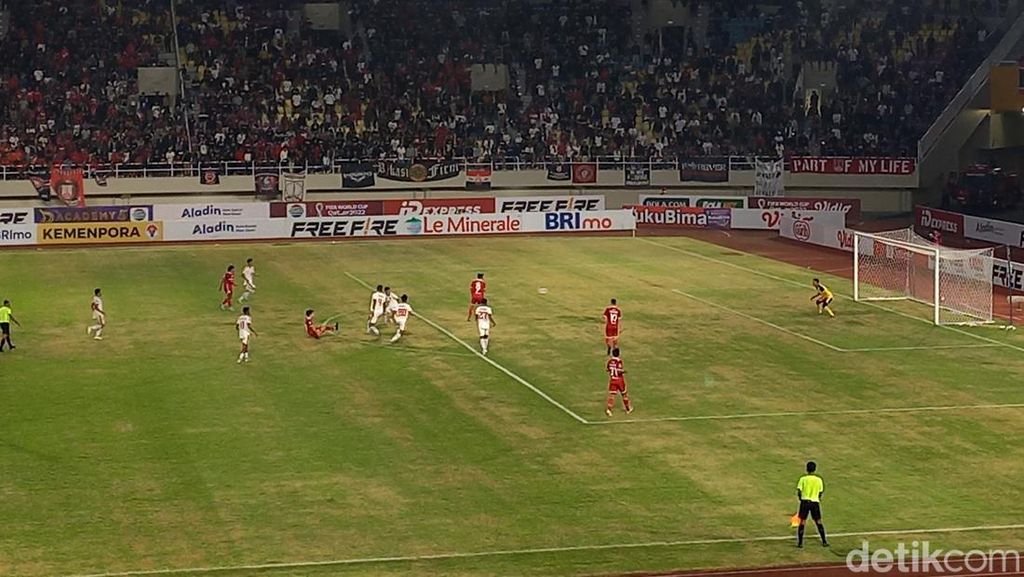 Jaimerson Kartu Merah, Laga Persis Solo Vs PSM Makassar Berakhir Imbang 1-1