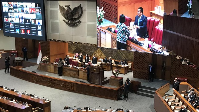 Sri Mulyani saat berada di DPR (Firda-detikcom)