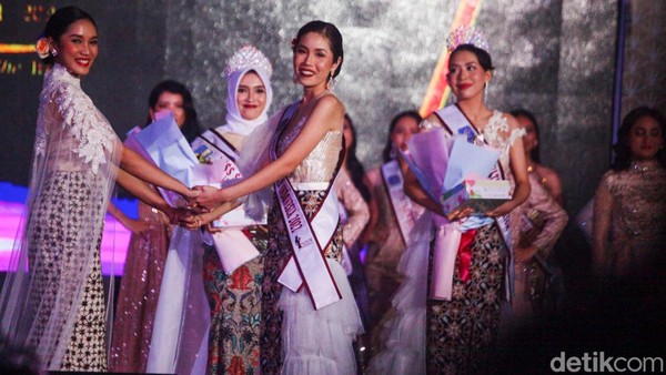 Putri Pariwisata Indonesia adalah kontes kecantikan di Indonesia yang diselenggarakan sejak tahun 2008 oleh Yayasan El John. Putri Pariwisata Indonesia adalah kontes kecantikan di Indonesia yang diselenggarakan sejak tahun 2008 oleh Yayasan El John.