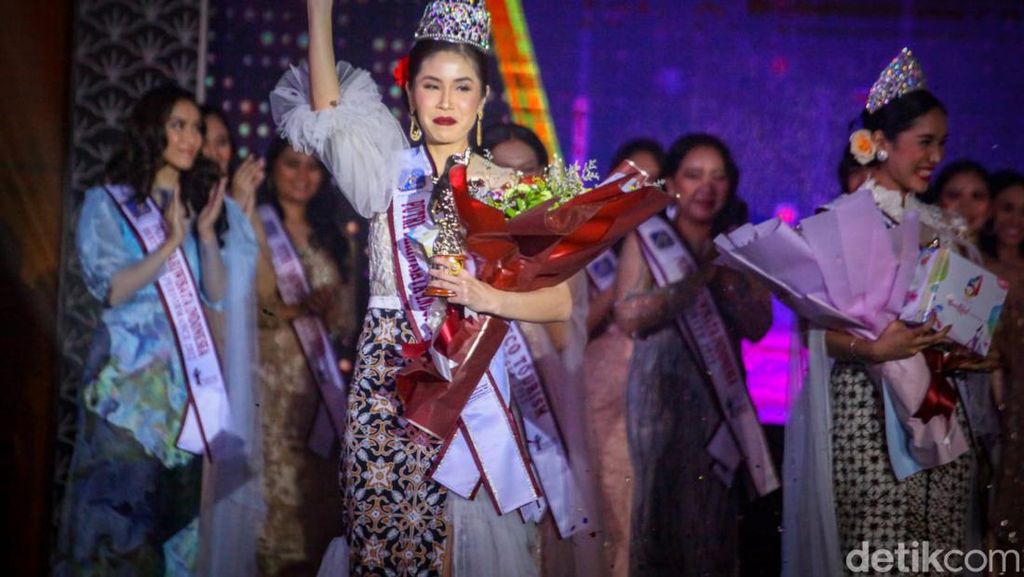 Tania Saputra Asal Bali Jadi Pemenang Putri Pariwisata Indonesia 2022