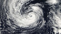 Diposisi ke-2 ada Badai Olga yang merupakan siklon tropis dengan kategori 1. Diameternya mencapai 1.595 km persegi. Getty Images
