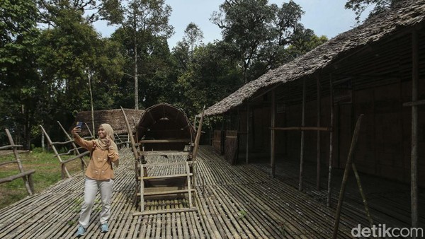 Libik mengatakan ketika proses ritual di rumah kecil berlangsung, mereka yang berada di sekitar area tersebut dan cenderung tidak memiliki ilmu yang kuat diminta untuk tidak melakukan aktivitas. Sehingga terhindar dari hal-hal yang tidak diinginkan. Libik mengatakan ketika proses ritual di rumah kecil berlangsung, mereka yang berada di sekitar area tersebut dan cenderung tidak memiliki ilmu yang kuat diminta untuk tidak melakukan aktivitas. Sehingga terhindar dari hal-hal yang tidak diinginkan.
