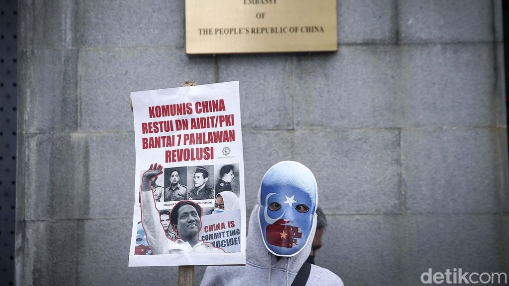 Aksi Memperingati G30S/PKI di Kedubes China