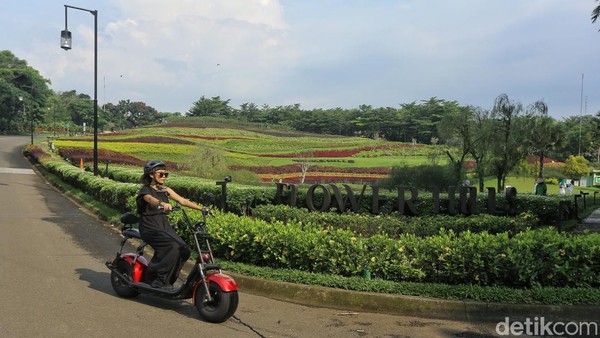 Pullman Ciawi Vimala Hills Resort Spa & Convention menjadi satu-satunya resort yang dimiliki oleh Pullman. Hotel ini beralamat di jalan Vimala Hills, Sukamahi, Megamendung, Kabupaten Bogor. Pullman Ciawi Vimala Hills Resort Spa & Convention menjadi satu-satunya resort yang dimiliki oleh Pullman. Hotel ini beralamat di jalan Vimala Hills, Sukamahi, Megamendung, Kabupaten Bogor.Â