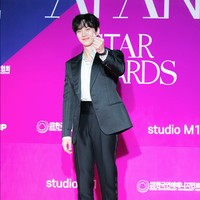 Drama Korea yang dibintangi Lee Jun Ho, The Red Sleeve menyabet tiga penghargaan sekaligus termasuk ‘Drama of the Year’ dan ‘Top Excellence Award, Actor in a Mini Series’ yang dimenangkan personel 2PM itu. Foto: Instagram