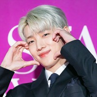 Park Jae Chan yang populer lewat drama gay Semantic Error memenangkan penghargaan ‘Idol Champ Best Couple Award’ bersama lawan mainnya Park Seo Ham. Dia juga membawa pulang piala lain kar ‘Idol Champ Male Popularity Award’. Foto: Instagram