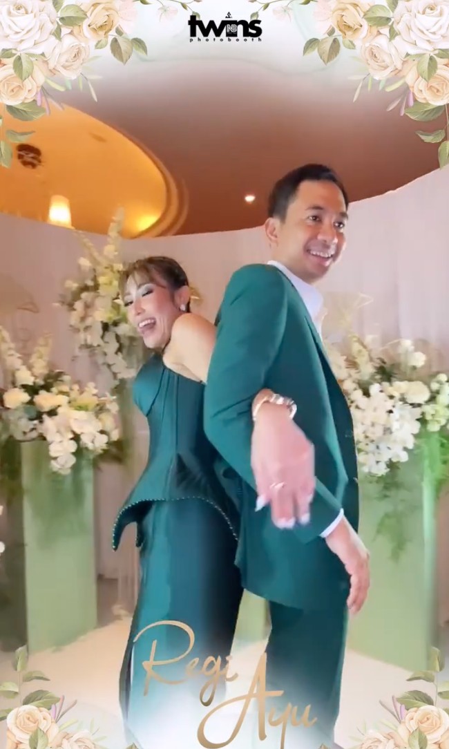 Hingga saat ini Ayu Dewi dan Regi Datau sendiri belum buka suara terkait isu yang menyeret rumah tangganya itu. Dalam unggahan-unggahan di media sosial, rumah tangga Regi dan Ayu tampak harmonis. Tak heran jika isu tersebut membuat tak sedikit netizen yang terkejut. Foto: Instagram/@mrsayudewi