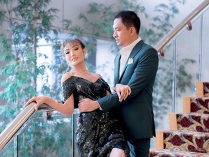 Belajar dari Suami, Ayu Dewi Tekuni Bisnis Makanan