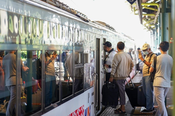 Cara Naik Kereta Api Jarak Jauh untuk Pemula, Begini Tahapannya