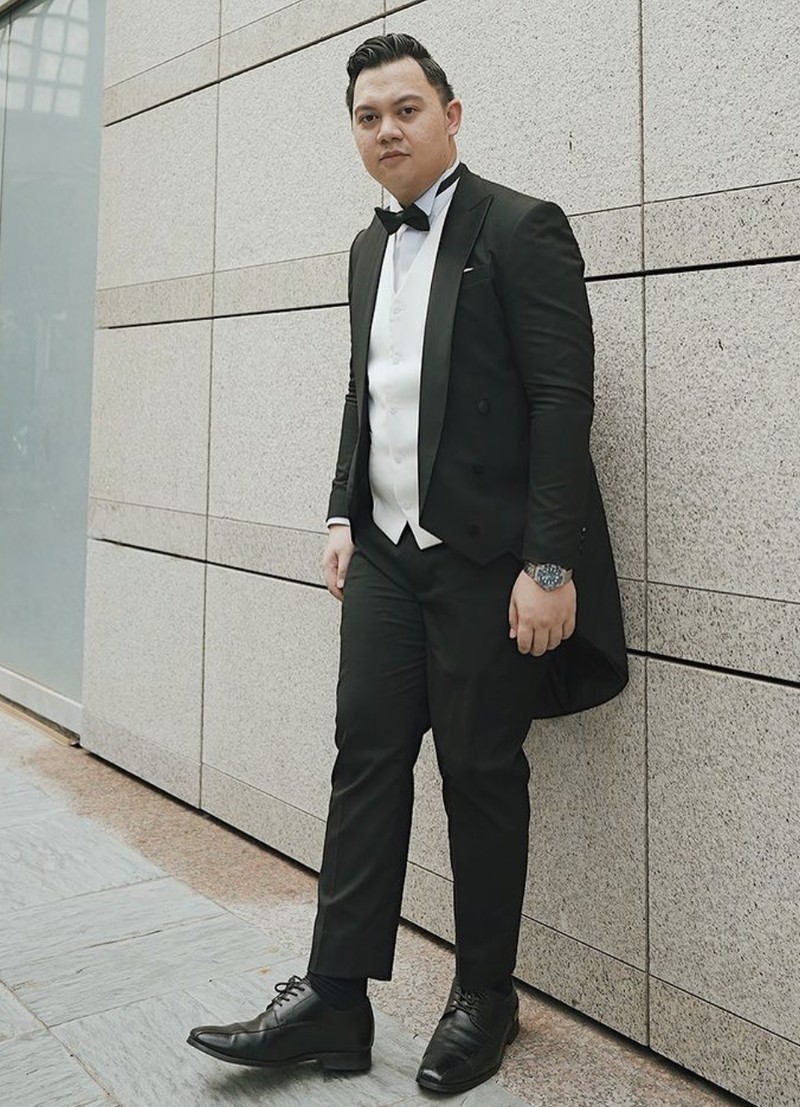 Chandra liow