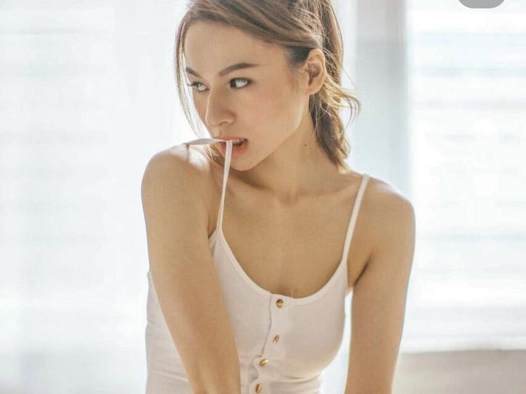 Denice Lam, Miss Hong Kong yang Bikin Heboh Terus