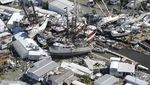 Disapu Badai, Kapal-kapal Terdampar ke Permukiman Warga di Florida