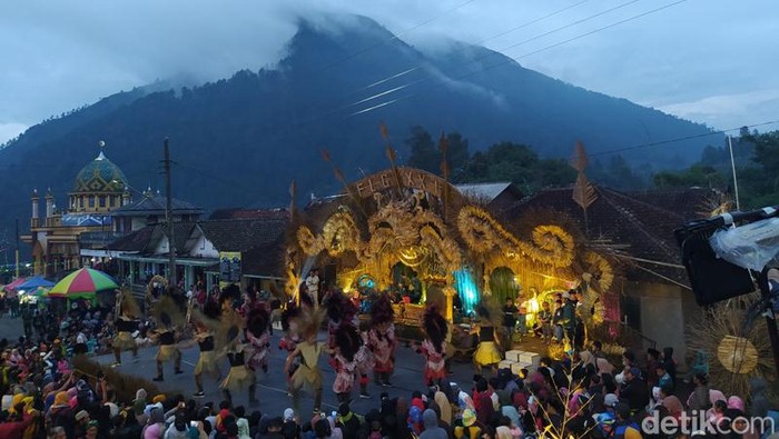 Festival Lima Gunung (FLG) XXI di Dusun Mantran Wetan, Desa Girirejo, Kecamatan Ngablak, Kabupaten Magelang, Jumat (30/9/2022).