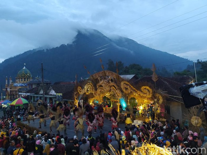 Festival Lima Gunung (FLG) XXI di Dusun Mantran Wetan, Desa Girirejo, Kecamatan Ngablak, Kabupaten Magelang, Jumat (30/9/2022).