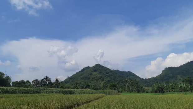 Gunung Goong Sukabumi.