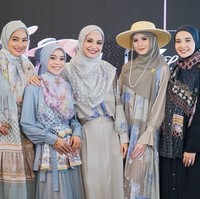 Hingga saat ini baik pihak Lesti maupun Billar belum ada yang buka suara terkait isu rumah tangganya itu. Di akun Instagram Lesti sendiri rupanya ada banyak netizen juga yang memperhatikan perubahan penampilan Lesti usai menikah dengan Billar. Foto: Instagram/@lestykejora