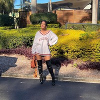 Apa yang dikerjakan Missy? Ia mengaku pada dasarnya pekerjaannya seperti terapis pijat. Metodenya sendiri didasarkan pada buku cuddle sutra.Foto: Instagram Missy Robinson