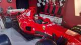 Merasakan Sensasi Kokpit Mobil F1 Ferrari Jelang GP Singapura