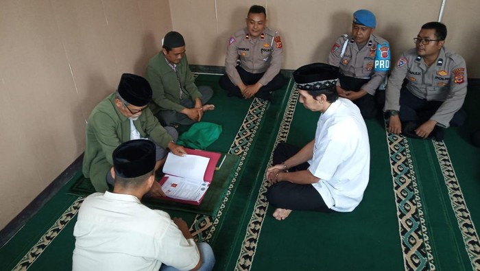 Napi di Sukabumi bersyahadat.