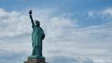 Menikmati Wisata Patung Liberty Usai Biden Bilang Pandemi di AS Berakhir