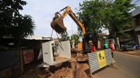 Pembangunan saluran air itu memiliki panjang total sekitar 600 meter (m).